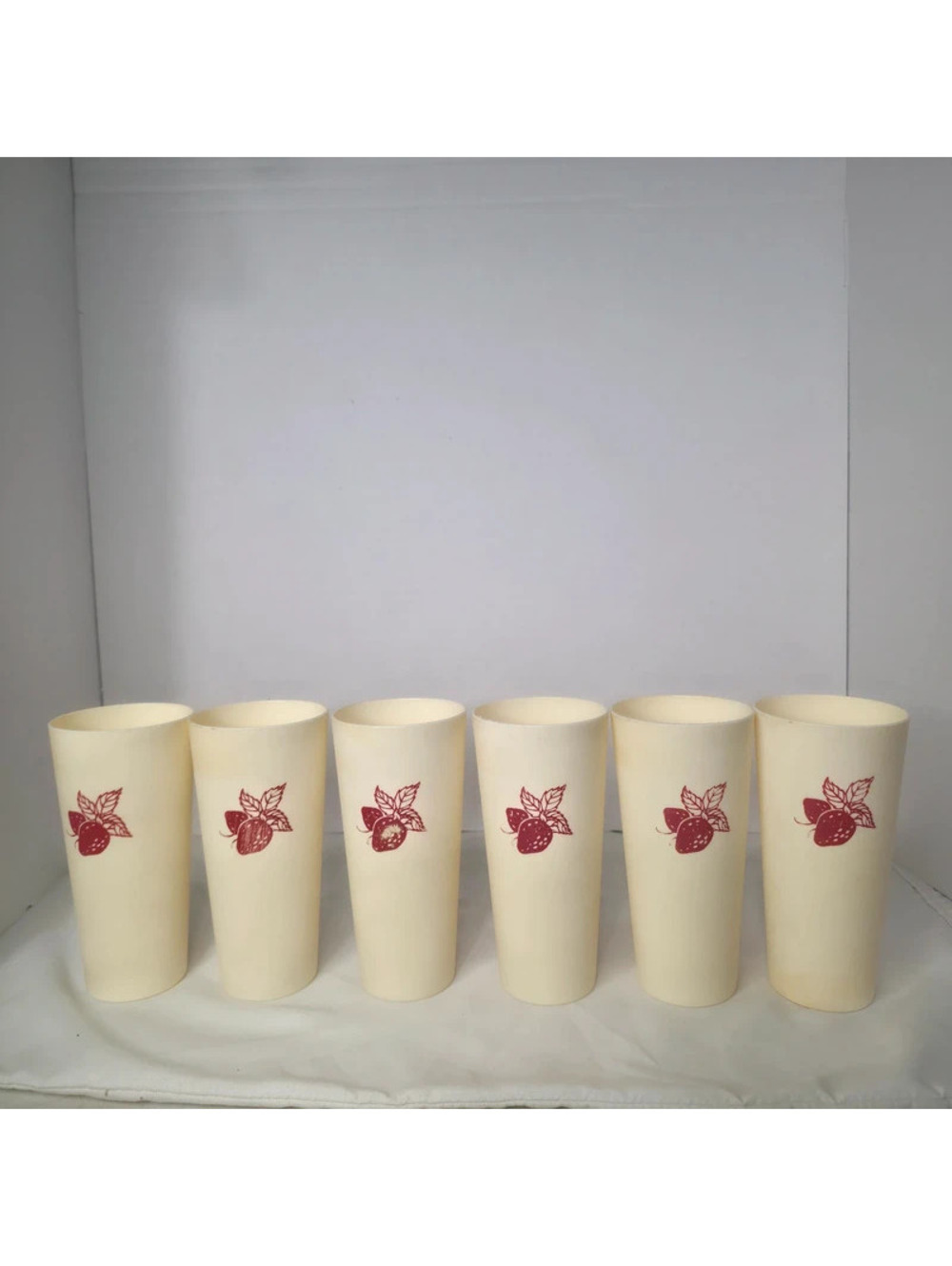 Vintage Strawberry Plastic Tumblers Set of 6 Retro 1970s Cream Red Cups